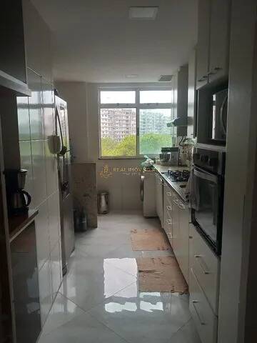 Apartamento à venda com 3 quartos, 91m² - Foto 3