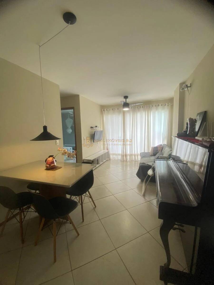 Apartamento à venda com 3 quartos, 93m² - Foto 1