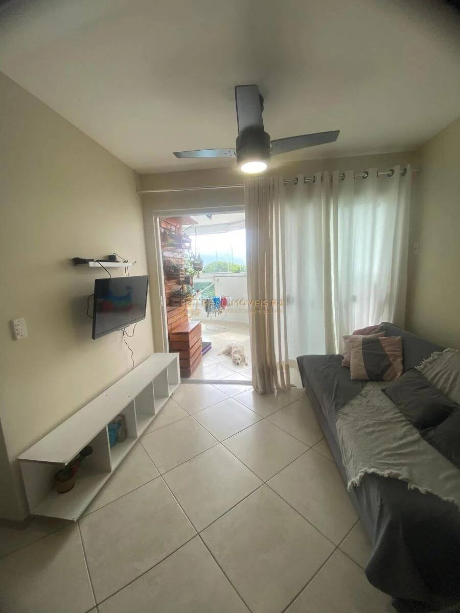 Apartamento à venda com 3 quartos, 93m² - Foto 7