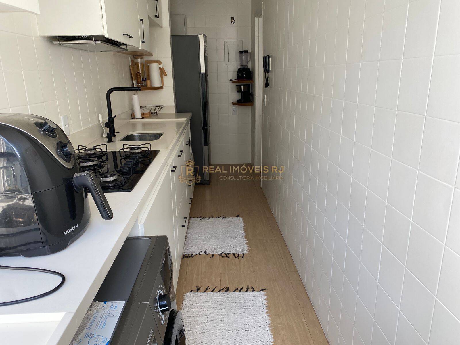 Apartamento à venda com 2 quartos, 64m² - Foto 6