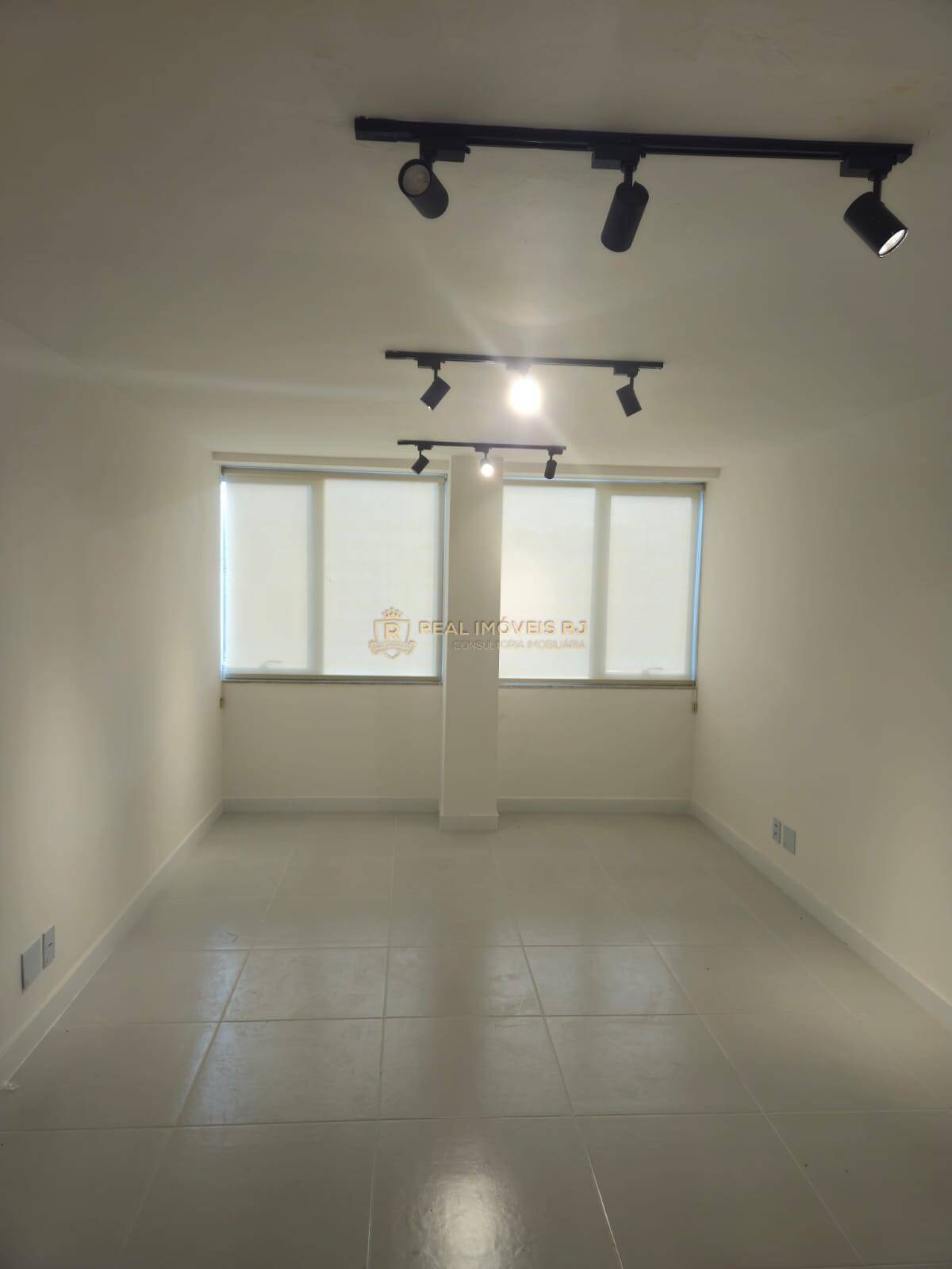 Conjunto Comercial-Sala para alugar, 25m² - Foto 2