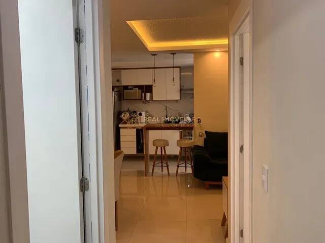 Apartamento à venda com 2 quartos, 50m² - Foto 4