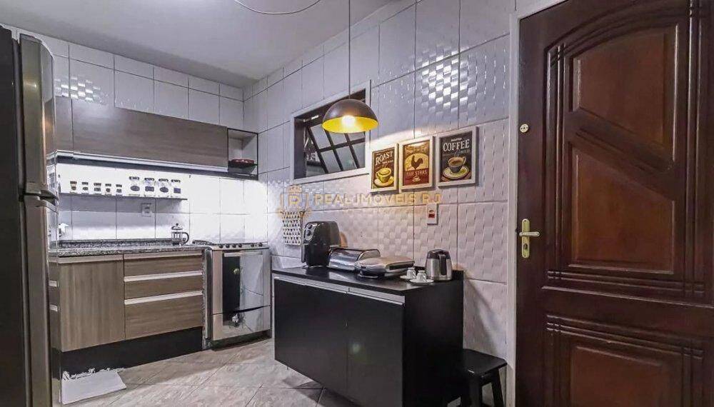 Casa à venda com 4 quartos, 130m² - Foto 5