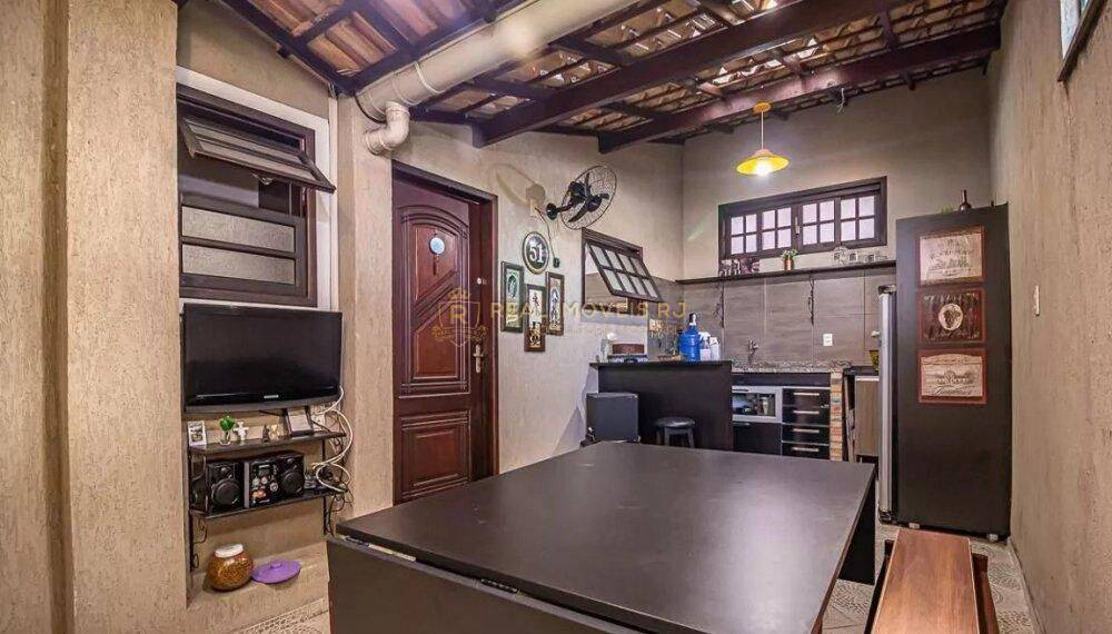 Casa à venda com 4 quartos, 130m² - Foto 7