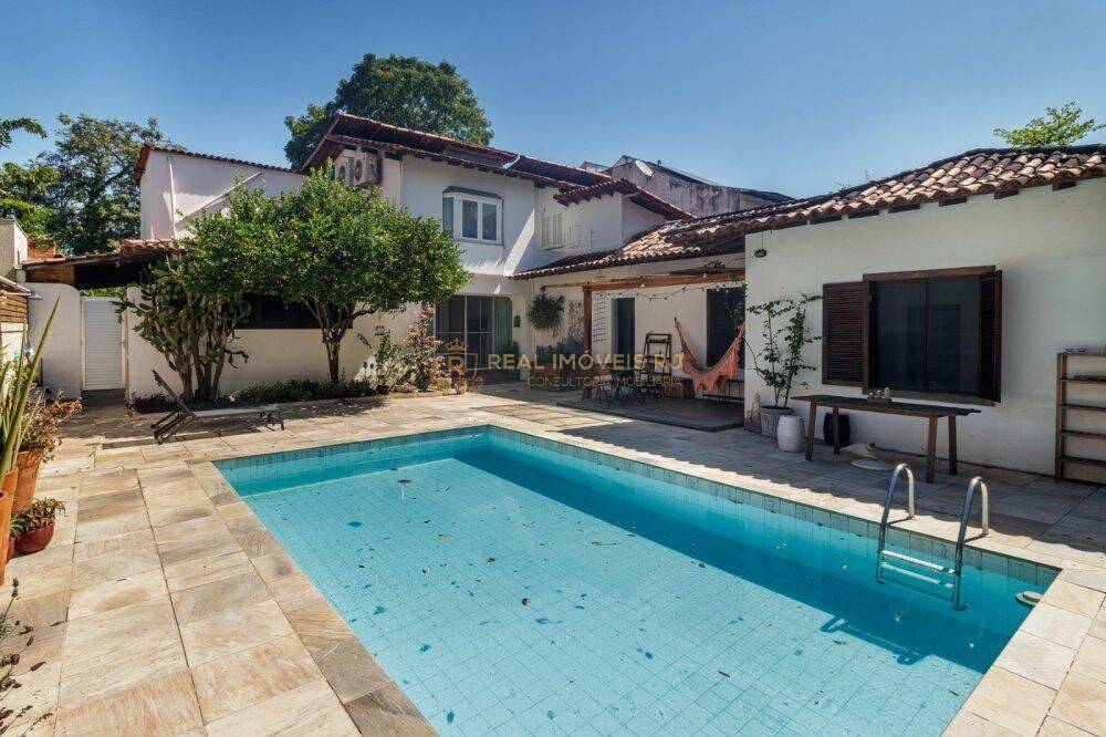 Casa à venda com 4 quartos, 665m² - Foto 3