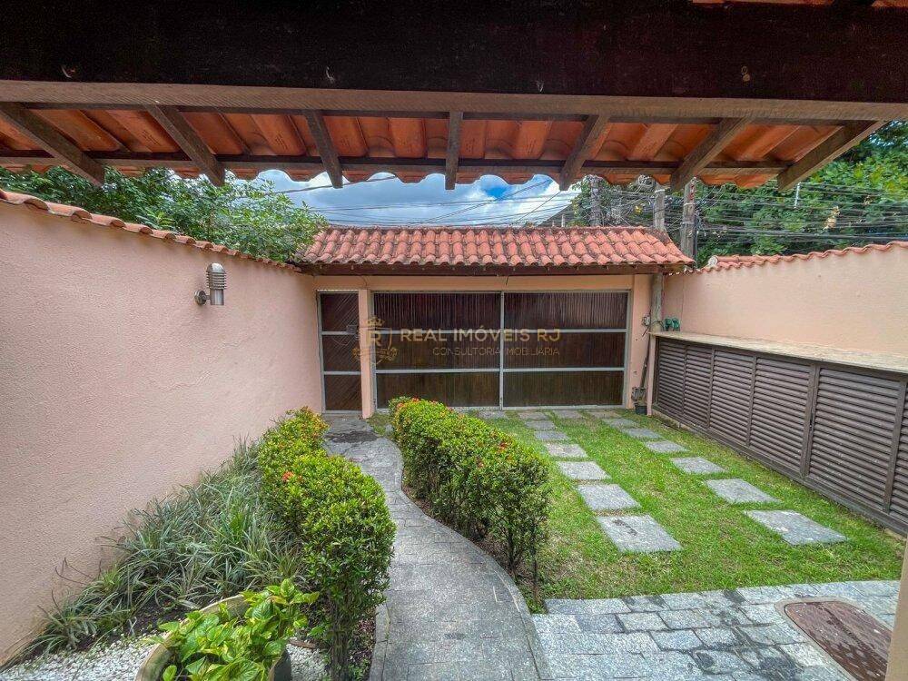 Casa à venda com 3 quartos, 119m² - Foto 2