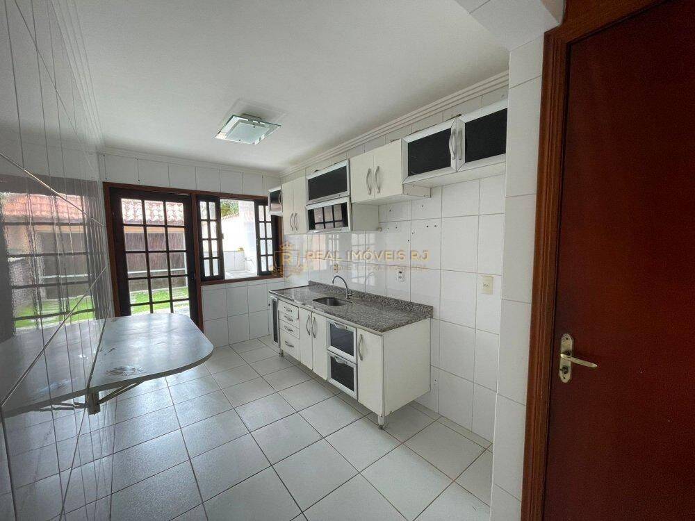 Casa à venda com 3 quartos, 119m² - Foto 4