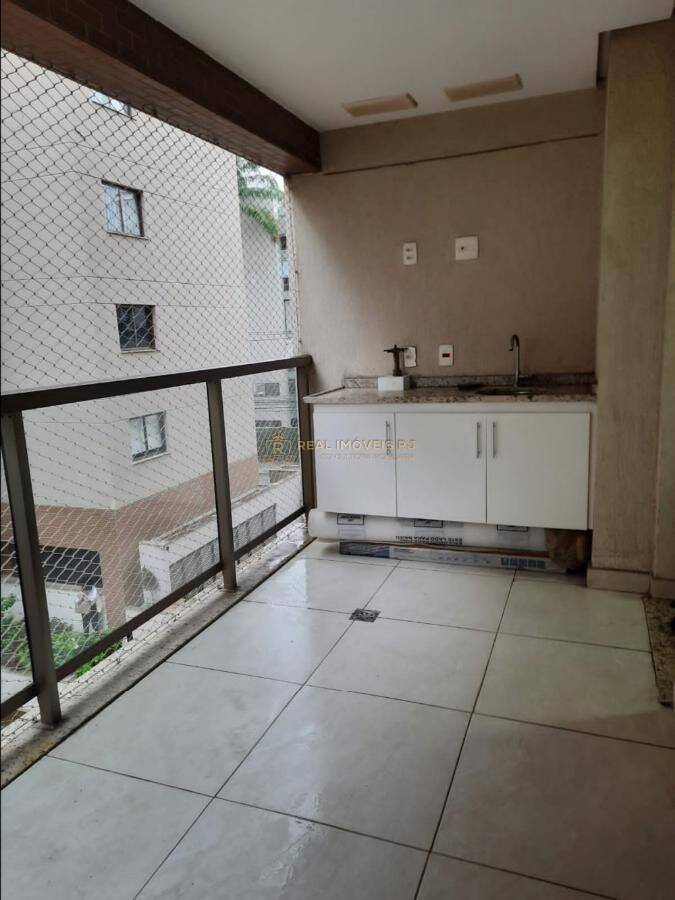 Apartamento à venda com 2 quartos, 75m² - Foto 4