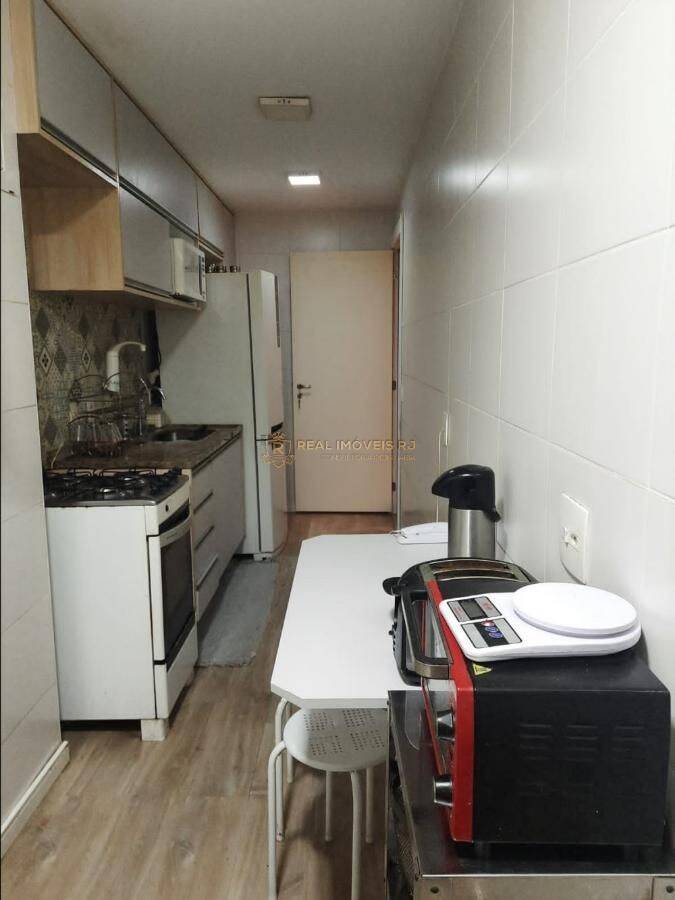 Apartamento à venda com 2 quartos, 75m² - Foto 6