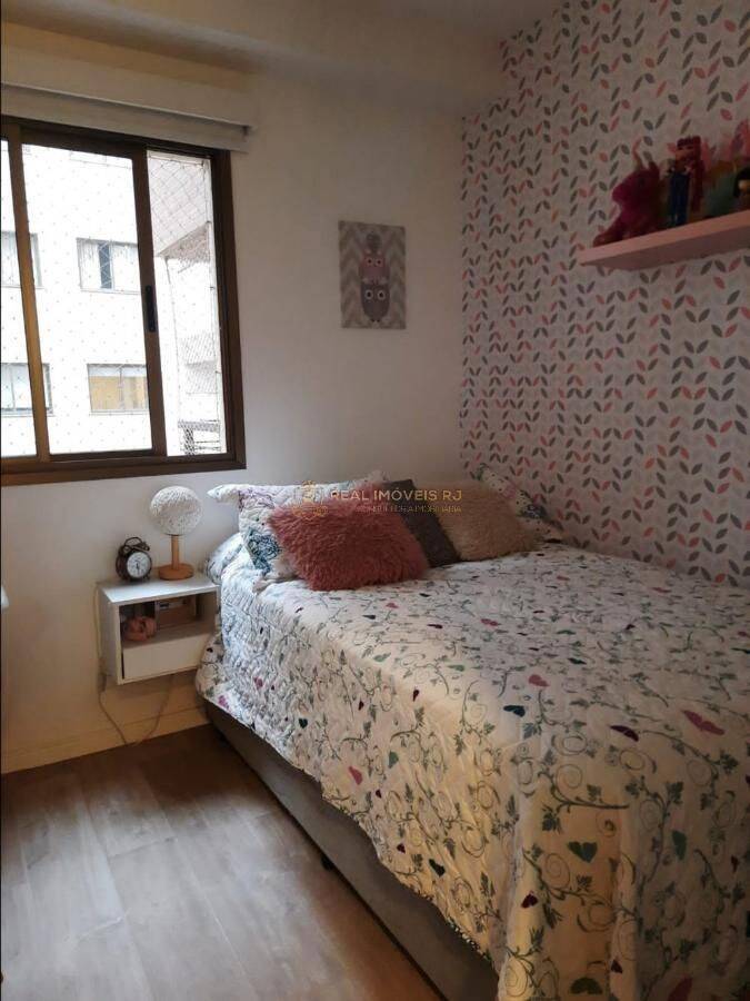 Apartamento à venda com 2 quartos, 75m² - Foto 7