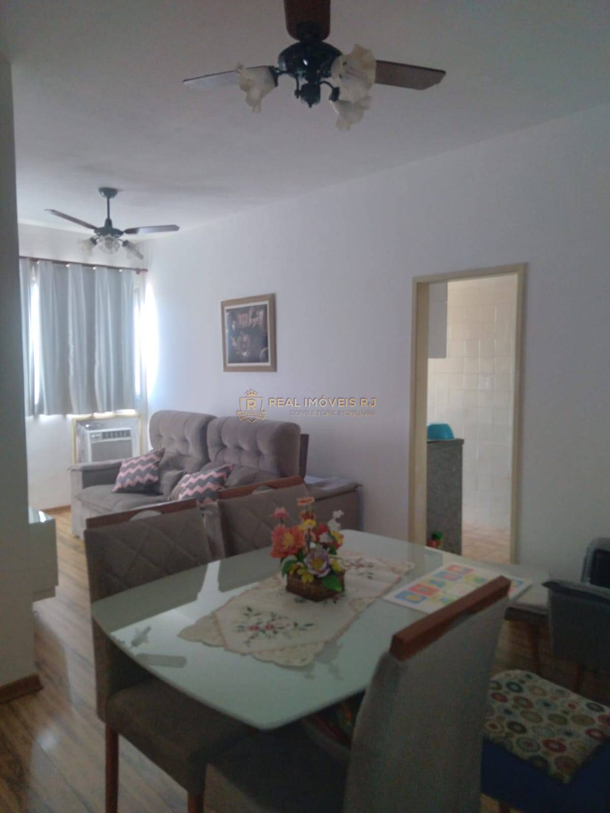 Apartamento à venda com 3 quartos, 88m² - Foto 2