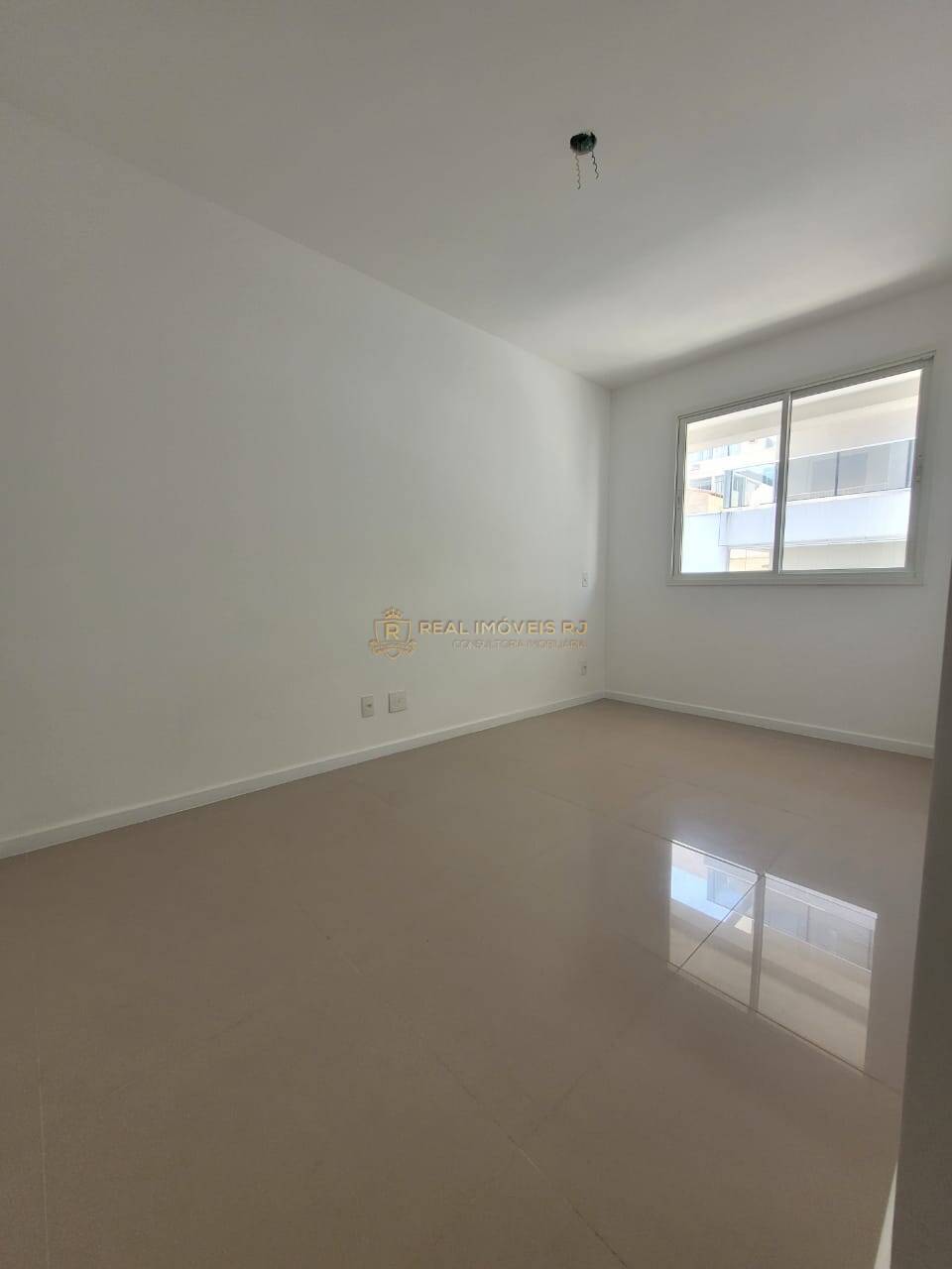 Apartamento à venda com 2 quartos, 70m² - Foto 8