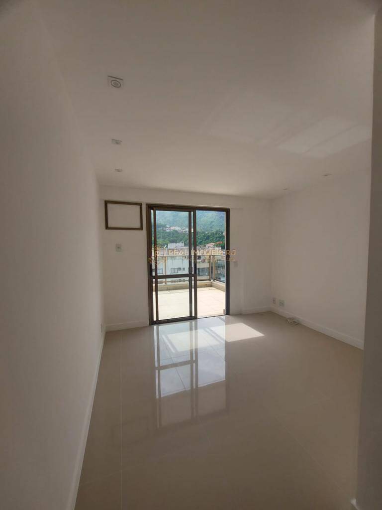 Apartamento à venda com 3 quartos, 168m² - Foto 6