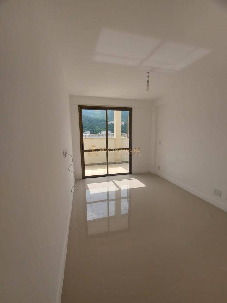 Apartamento à venda com 3 quartos, 168m² - Foto 5