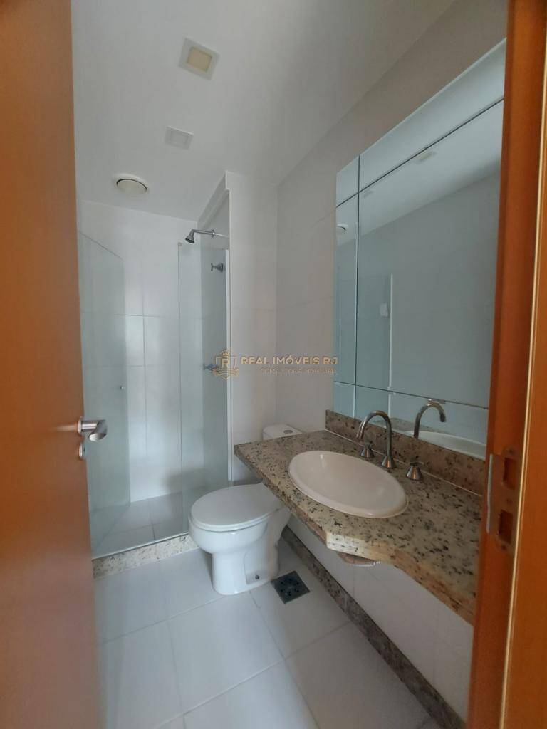 Apartamento à venda com 3 quartos, 168m² - Foto 13