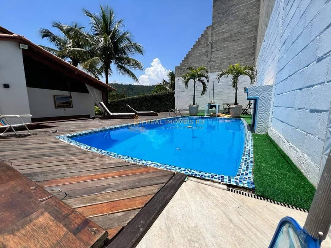 Casa à venda com 4 quartos, 800m² - Foto 2