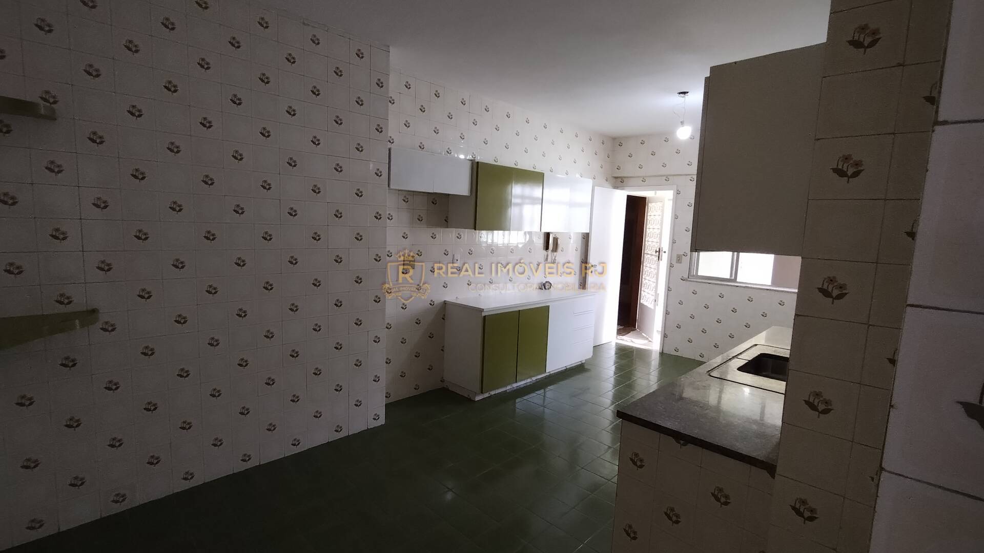 Apartamento à venda com 4 quartos, 160m² - Foto 7