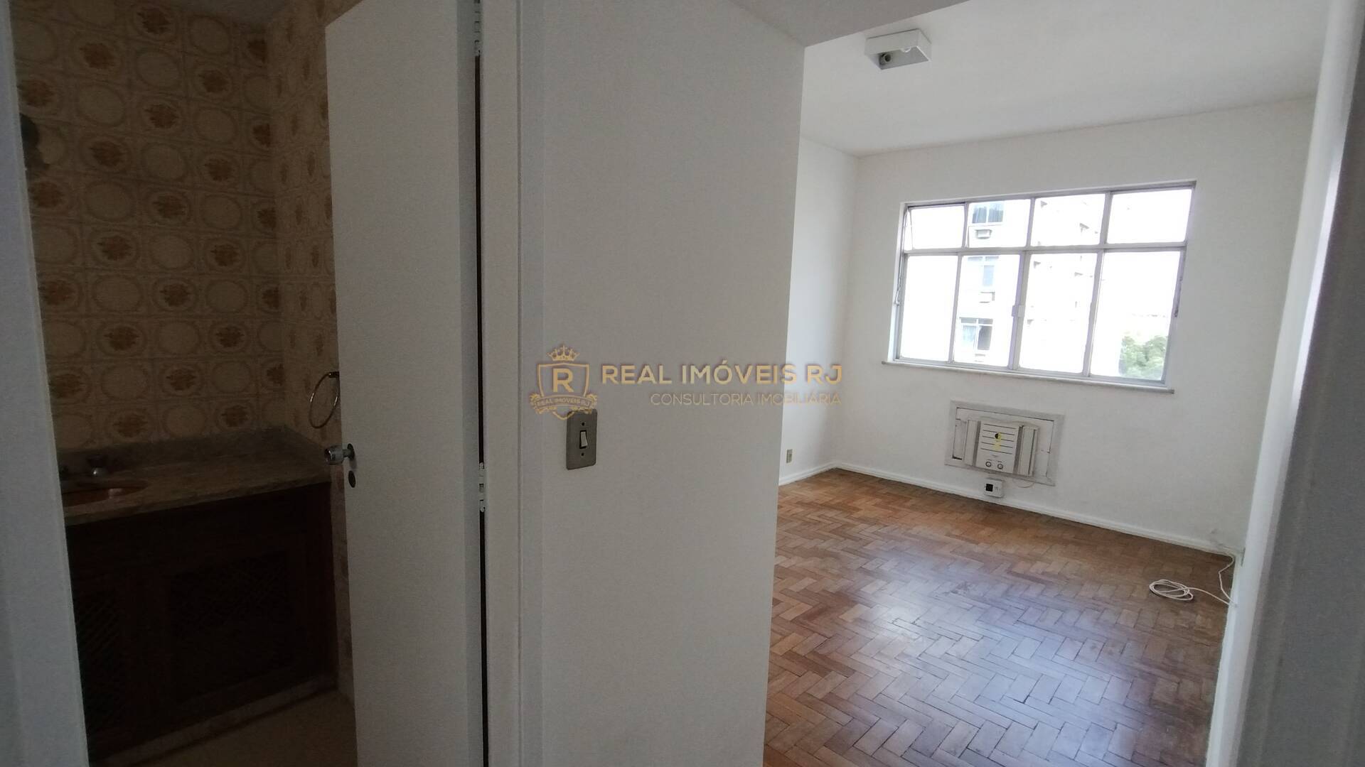 Apartamento à venda com 4 quartos, 160m² - Foto 14