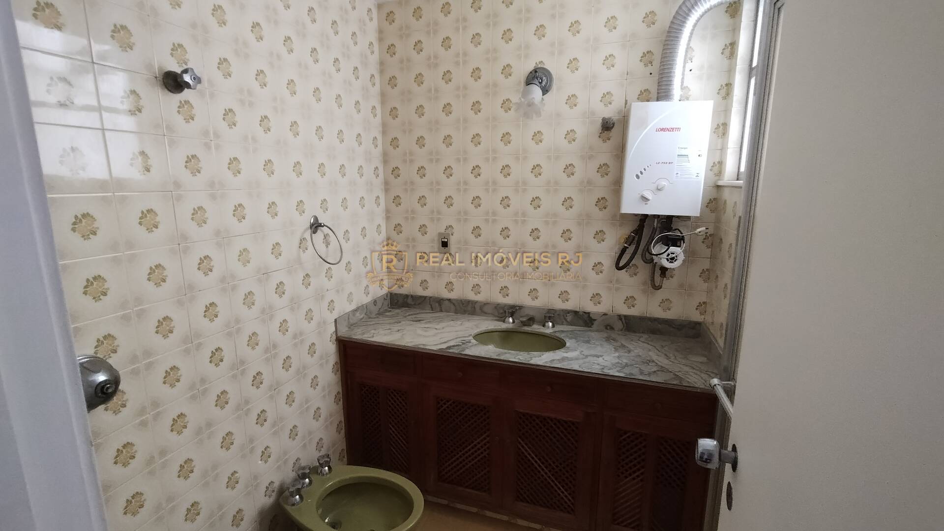 Apartamento à venda com 4 quartos, 160m² - Foto 19