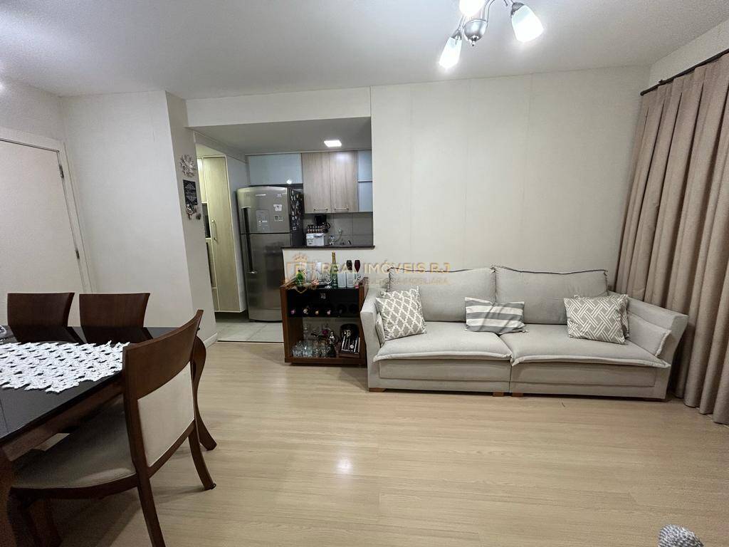 Apartamento à venda com 2 quartos, 78m² - Foto 2