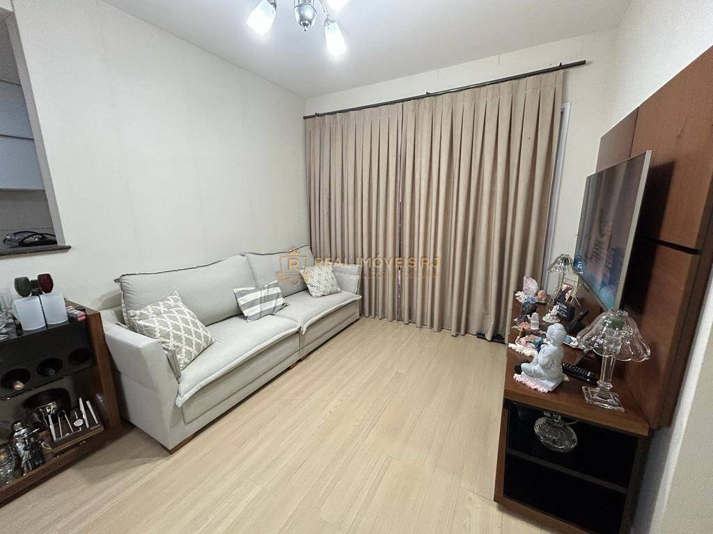 Apartamento à venda com 2 quartos, 78m² - Foto 4