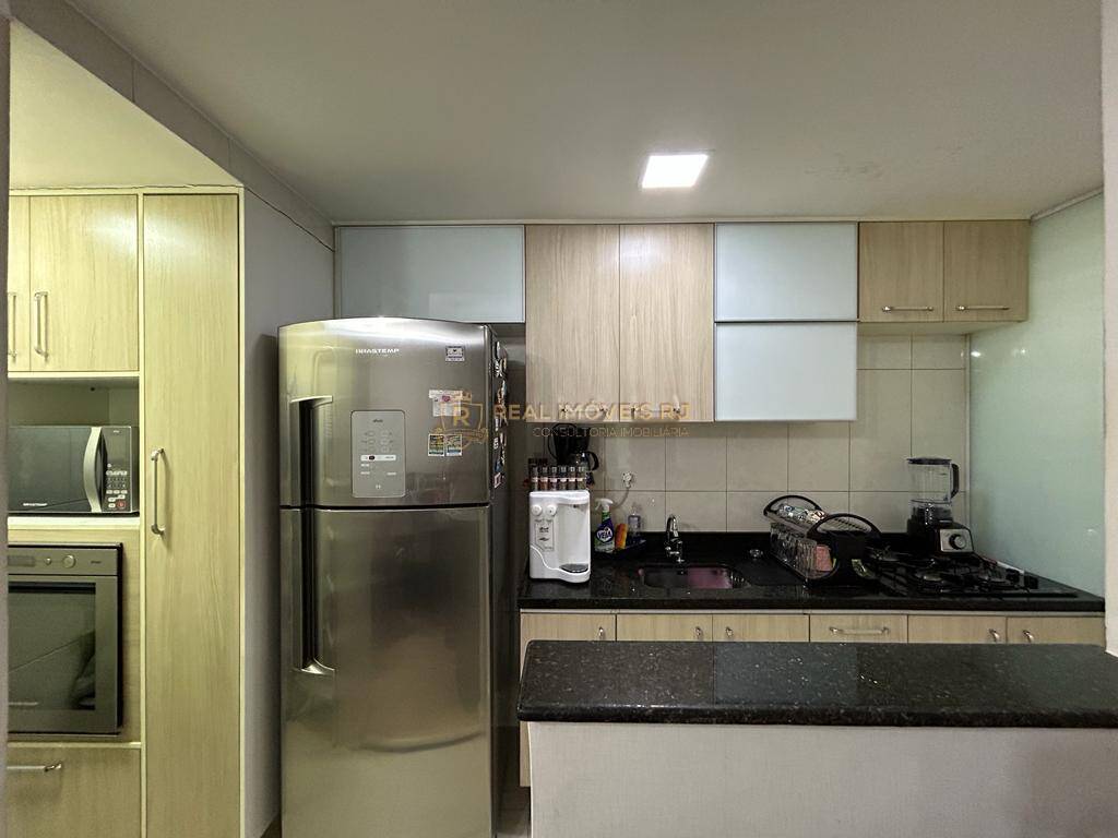 Apartamento à venda com 2 quartos, 78m² - Foto 8