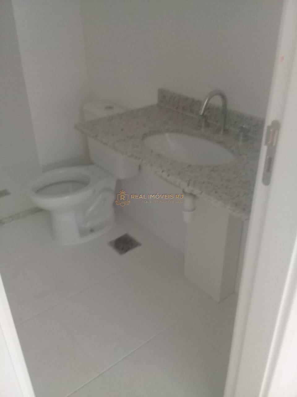 Apartamento à venda com 2 quartos, 85m² - Foto 22