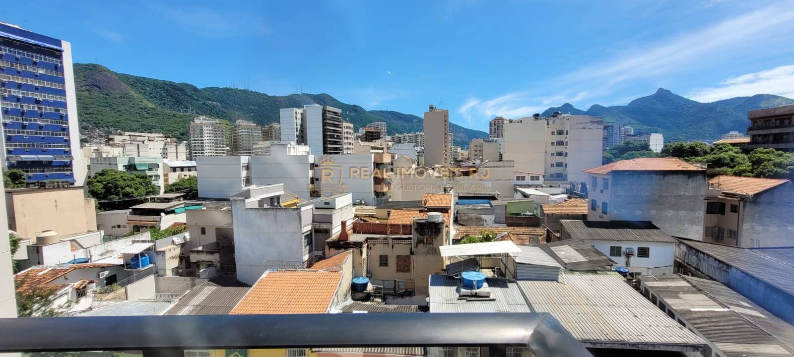 Apartamento à venda com 2 quartos, 76m² - Foto 3