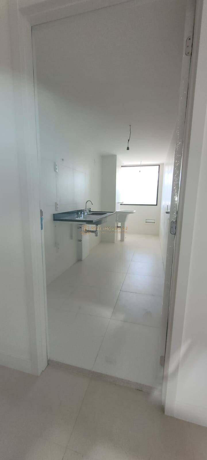 Apartamento à venda com 2 quartos, 76m² - Foto 9