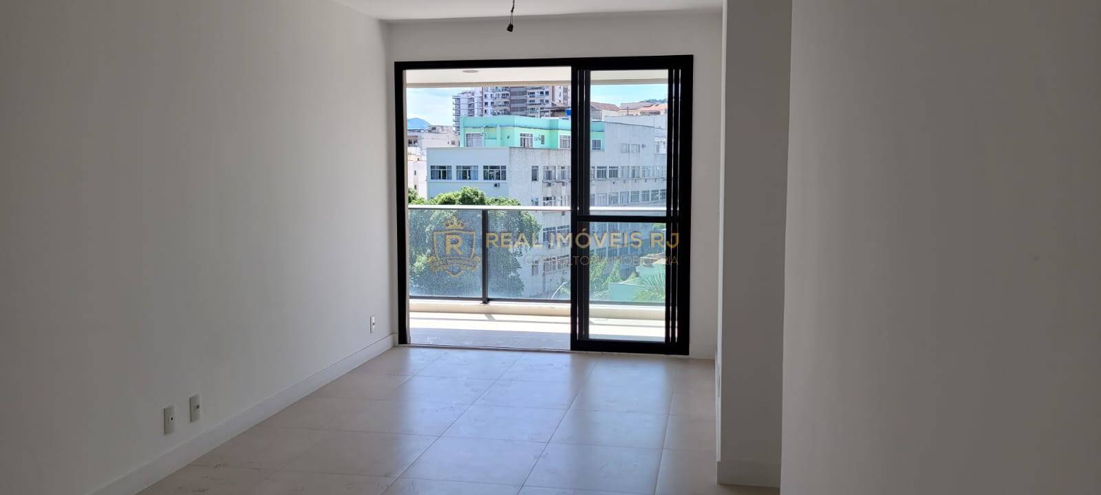 Apartamento à venda com 2 quartos, 76m² - Foto 7