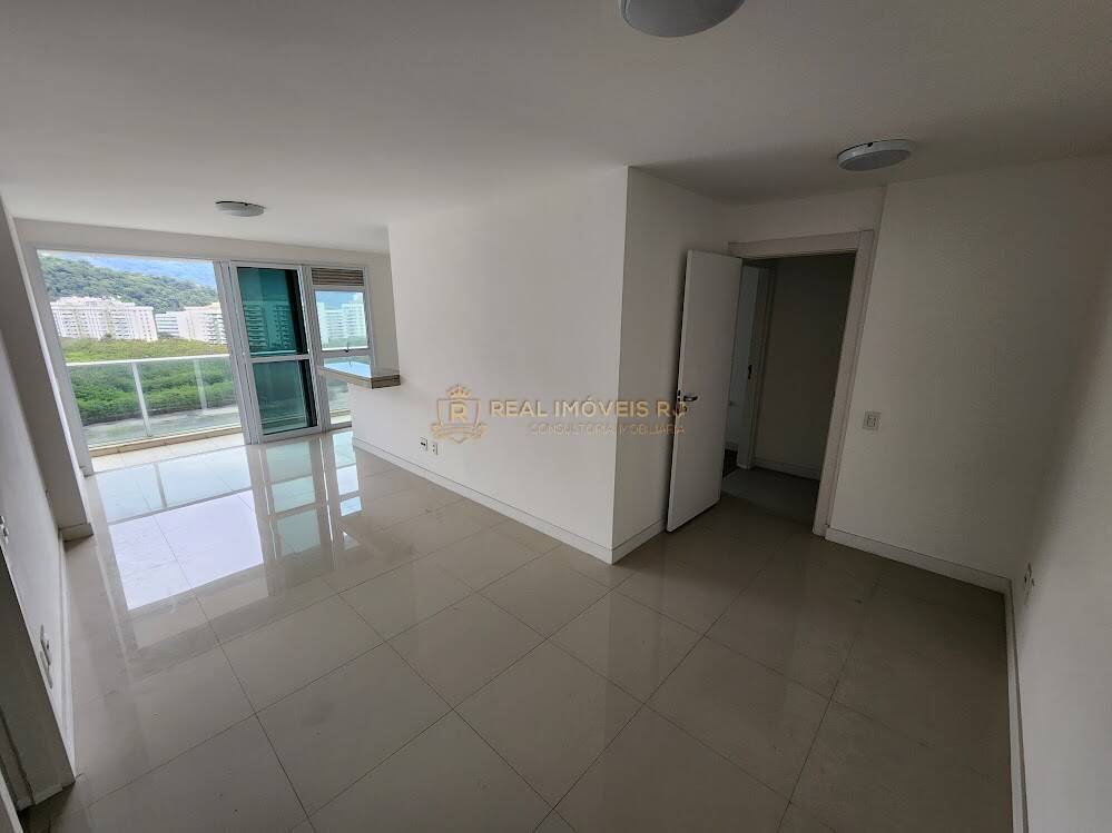 Apartamento à venda com 2 quartos, 79m² - Foto 1