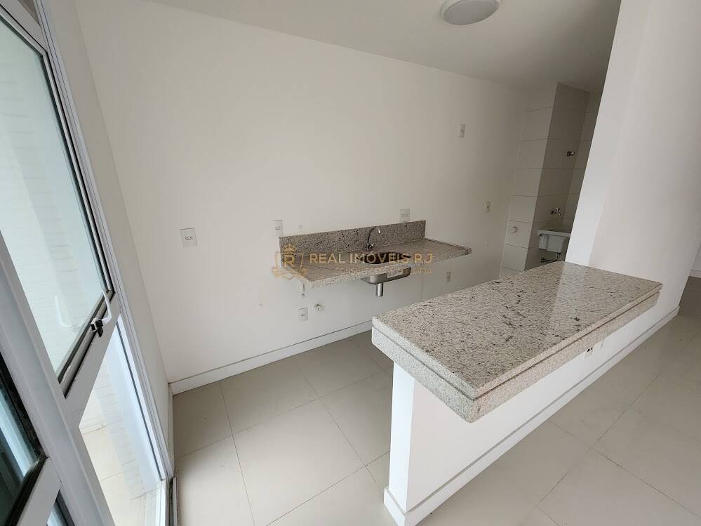 Apartamento à venda com 2 quartos, 79m² - Foto 9