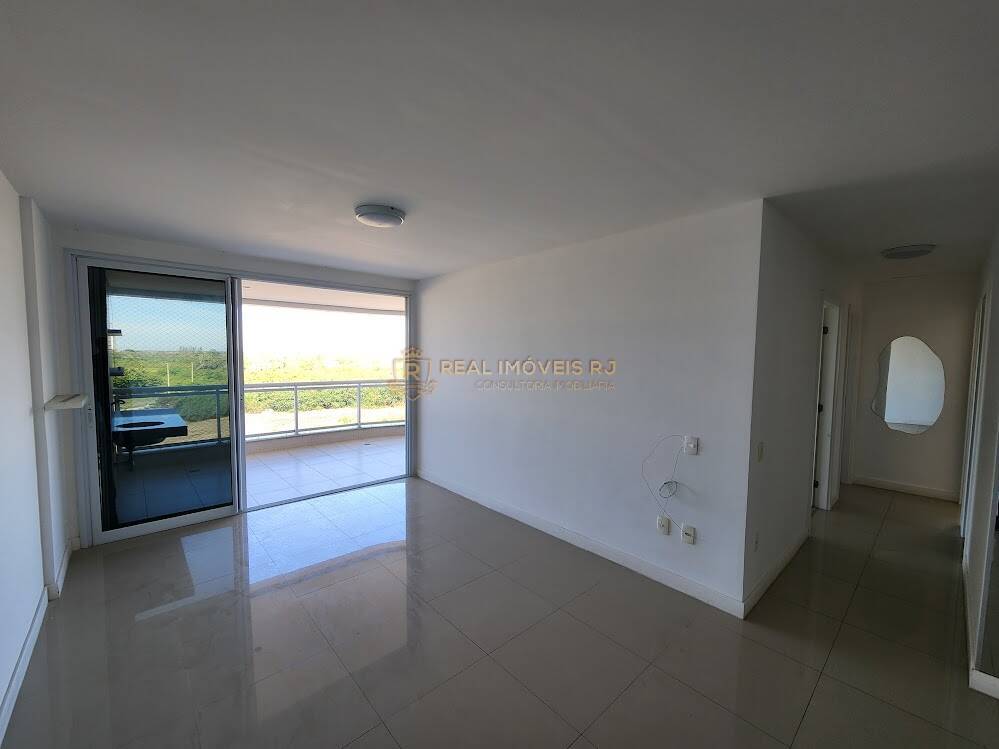 Apartamento à venda com 3 quartos, 110m² - Foto 1