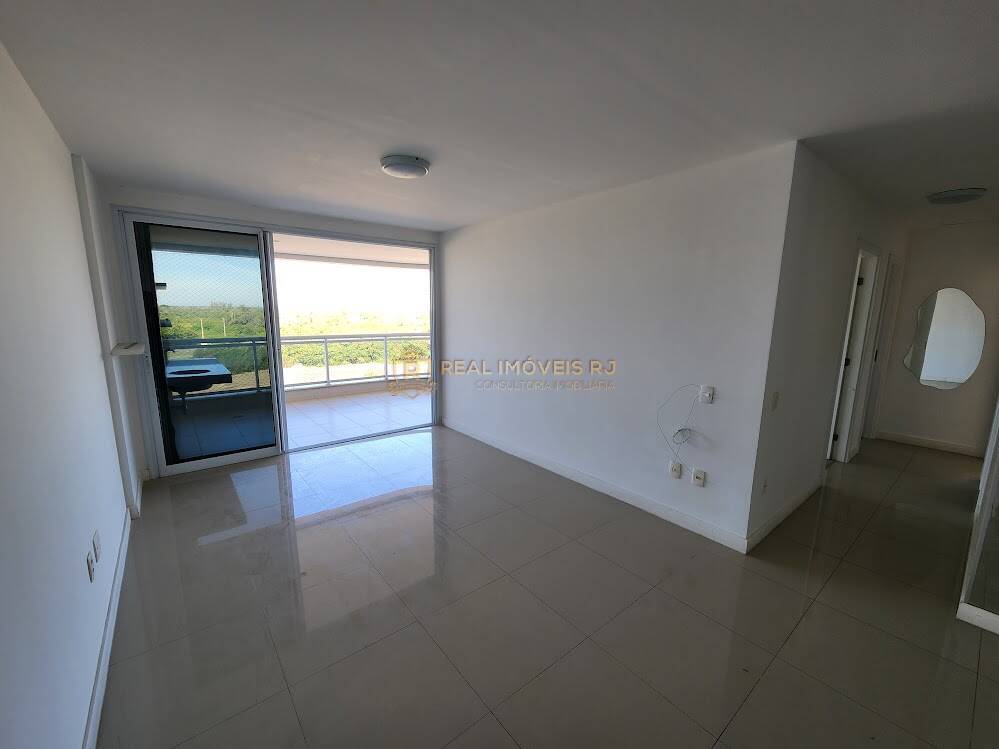 Apartamento à venda com 3 quartos, 110m² - Foto 4