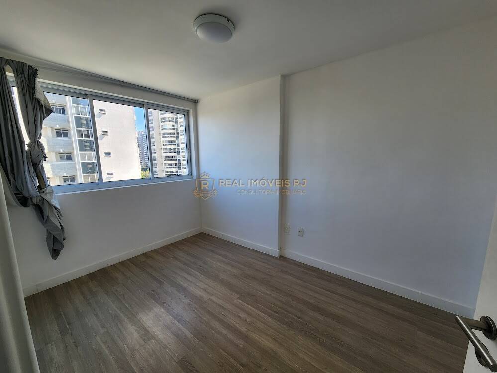 Apartamento à venda com 3 quartos, 110m² - Foto 15