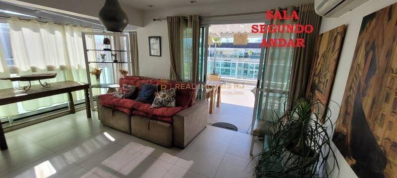 Apartamento à venda com 4 quartos, 200m² - Foto 2