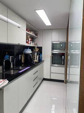 Apartamento à venda com 4 quartos, 240m² - Foto 6