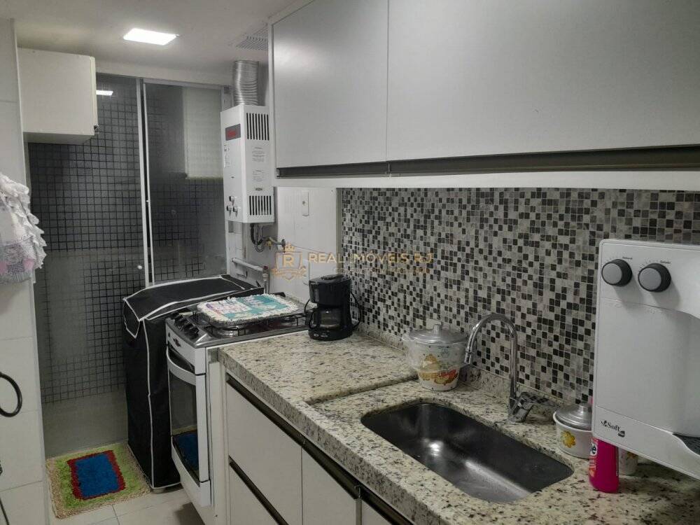 Apartamento à venda com 2 quartos, 58m² - Foto 3