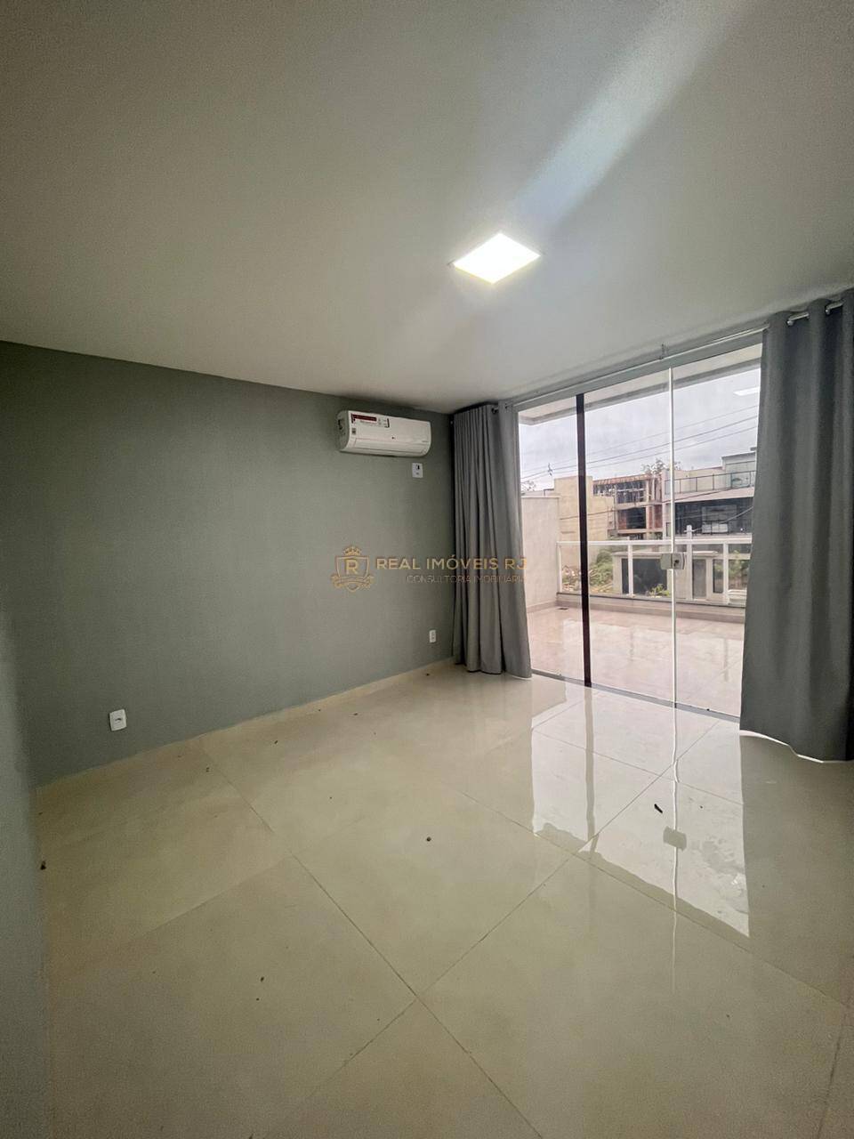 Casa à venda com 3 quartos, 370m² - Foto 5