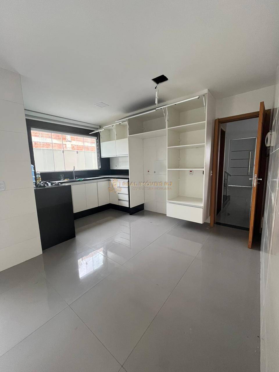 Casa à venda com 3 quartos, 370m² - Foto 10