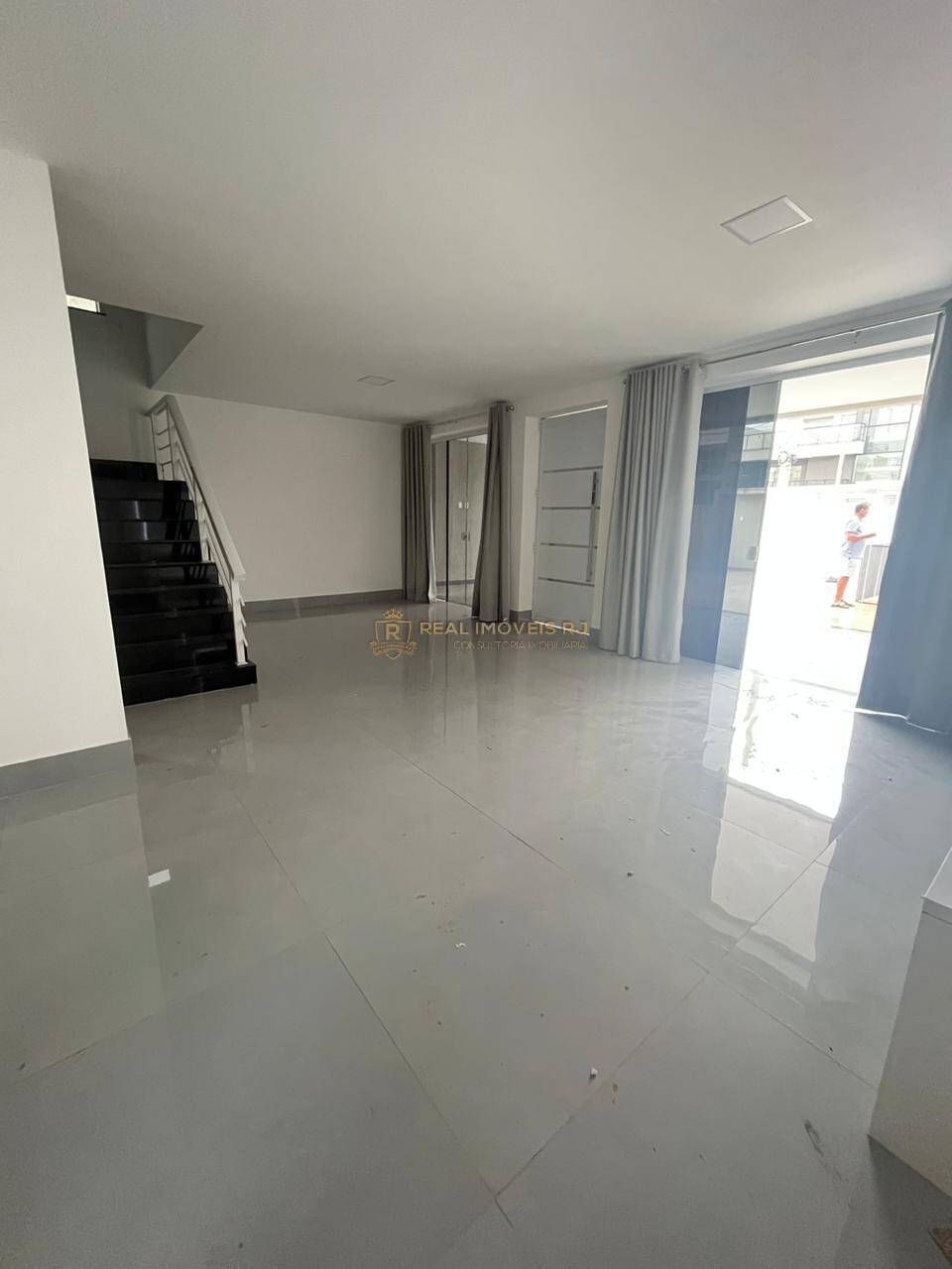 Casa à venda com 3 quartos, 370m² - Foto 18