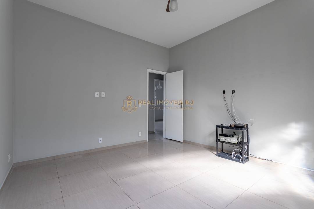 Apartamento à venda com 4 quartos, 105m² - Foto 11