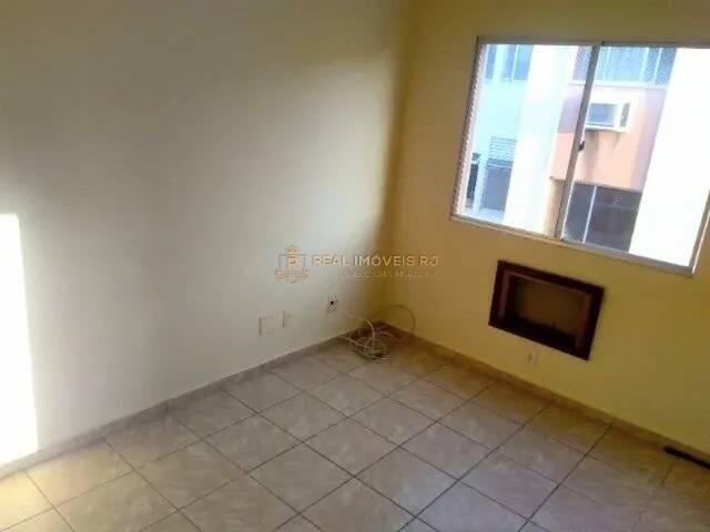 Apartamento à venda com 3 quartos, 60m² - Foto 3