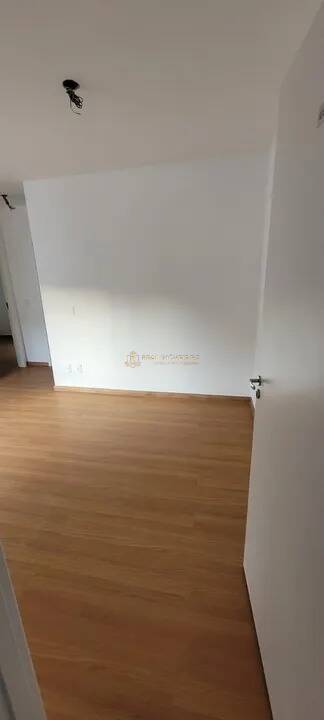 Apartamento à venda com 2 quartos, 44m² - Foto 4