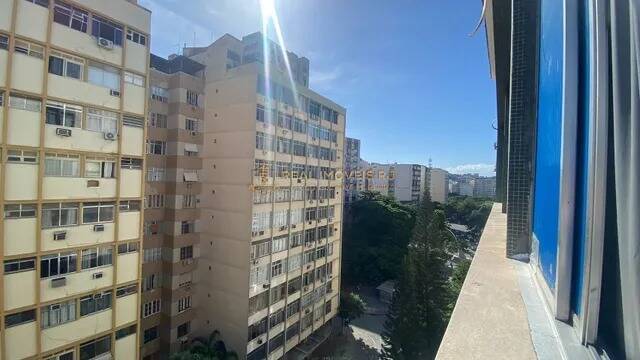 Apartamento à venda com 2 quartos, 84m² - Foto 1