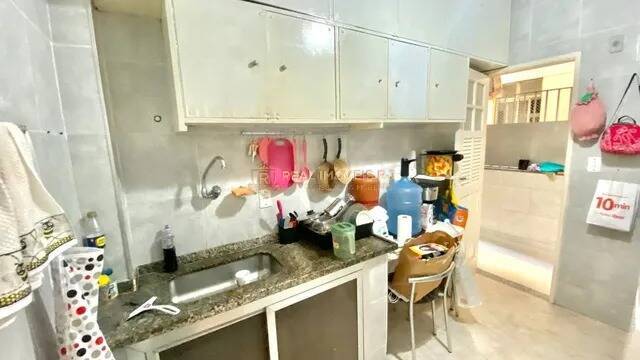 Apartamento à venda com 2 quartos, 84m² - Foto 4