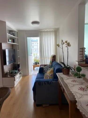 Apartamento à venda com 2 quartos, 70m² - Foto 1