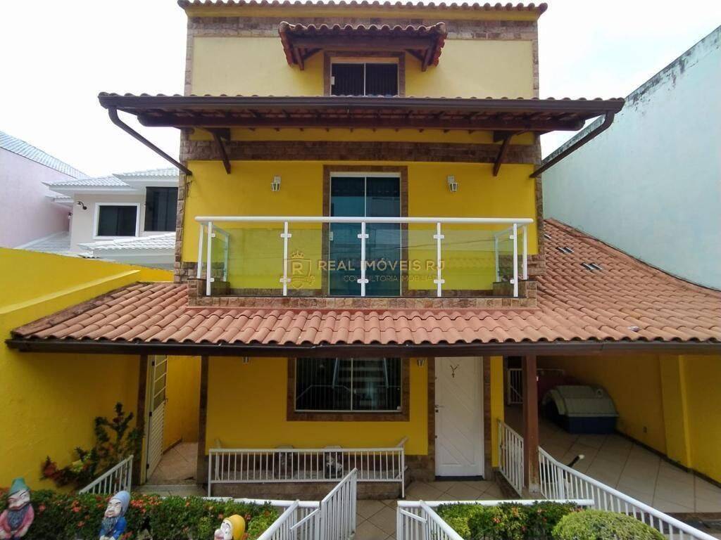 Casa à venda com 3 quartos, 200m² - Foto 1