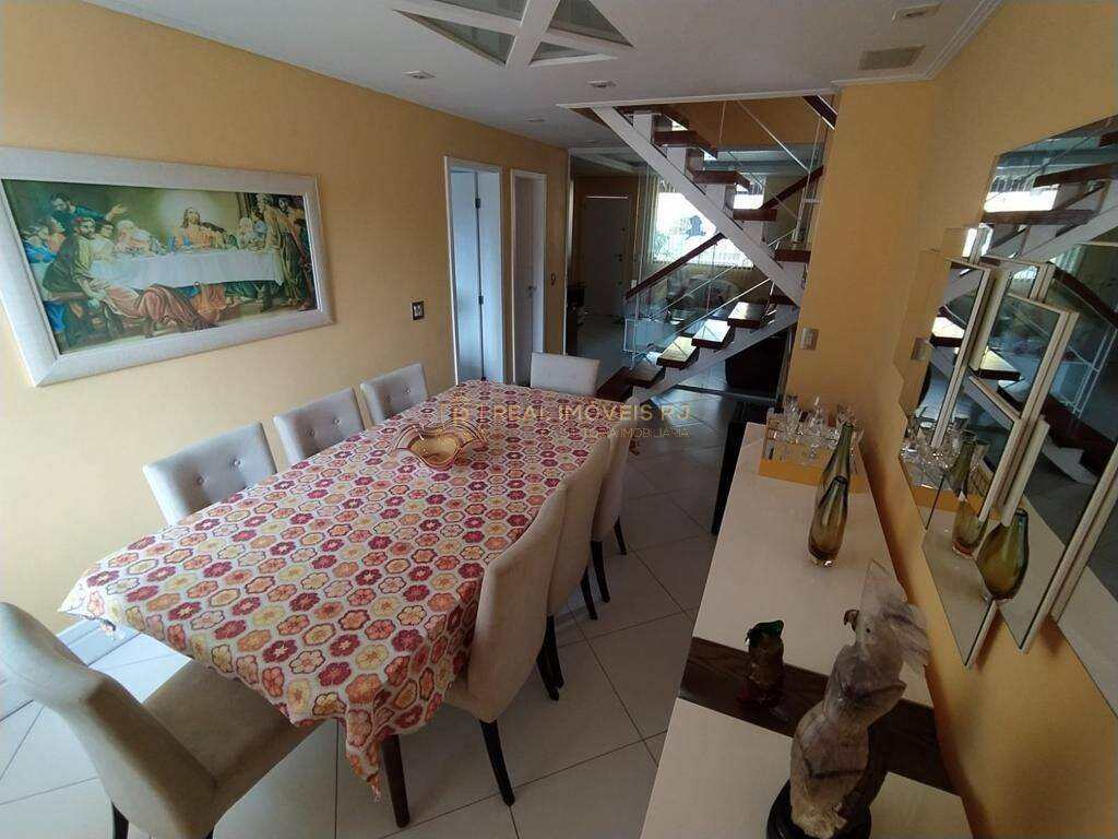 Casa à venda com 3 quartos, 200m² - Foto 4