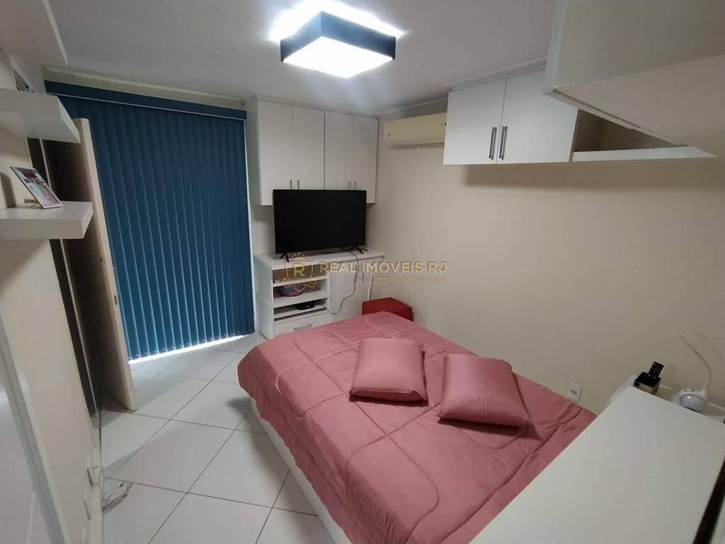 Casa à venda com 3 quartos, 200m² - Foto 7